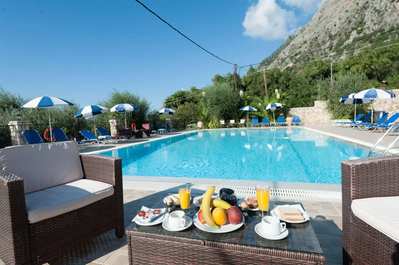 Crystal Blue Aparthotel