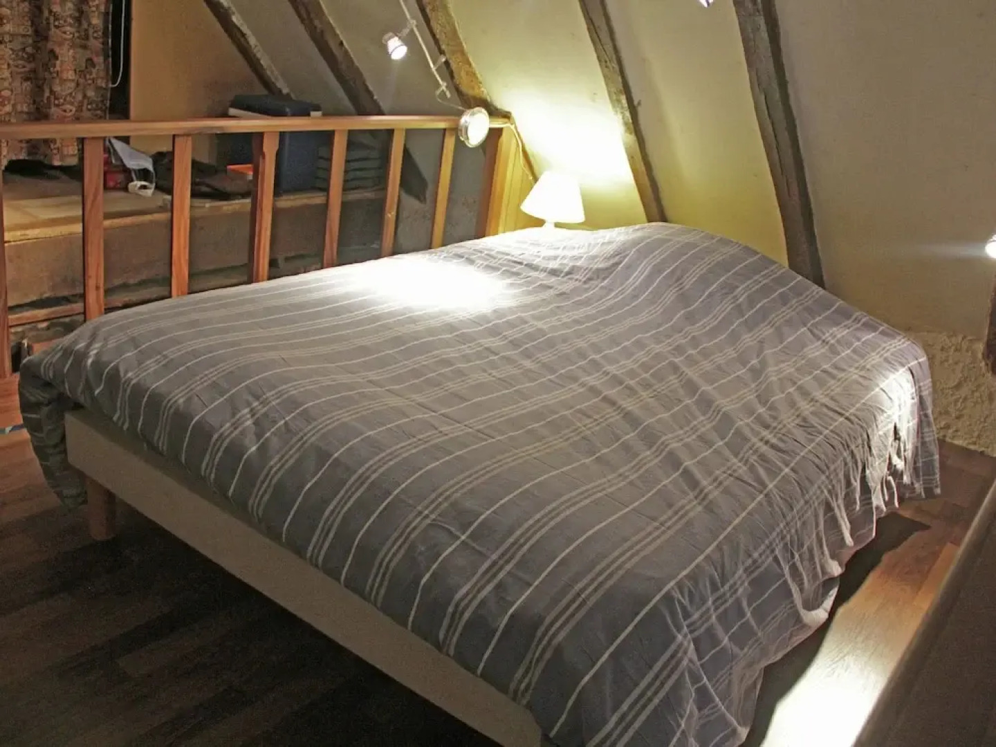 Cozy Mansion in Brandonnet With Swimming Pool