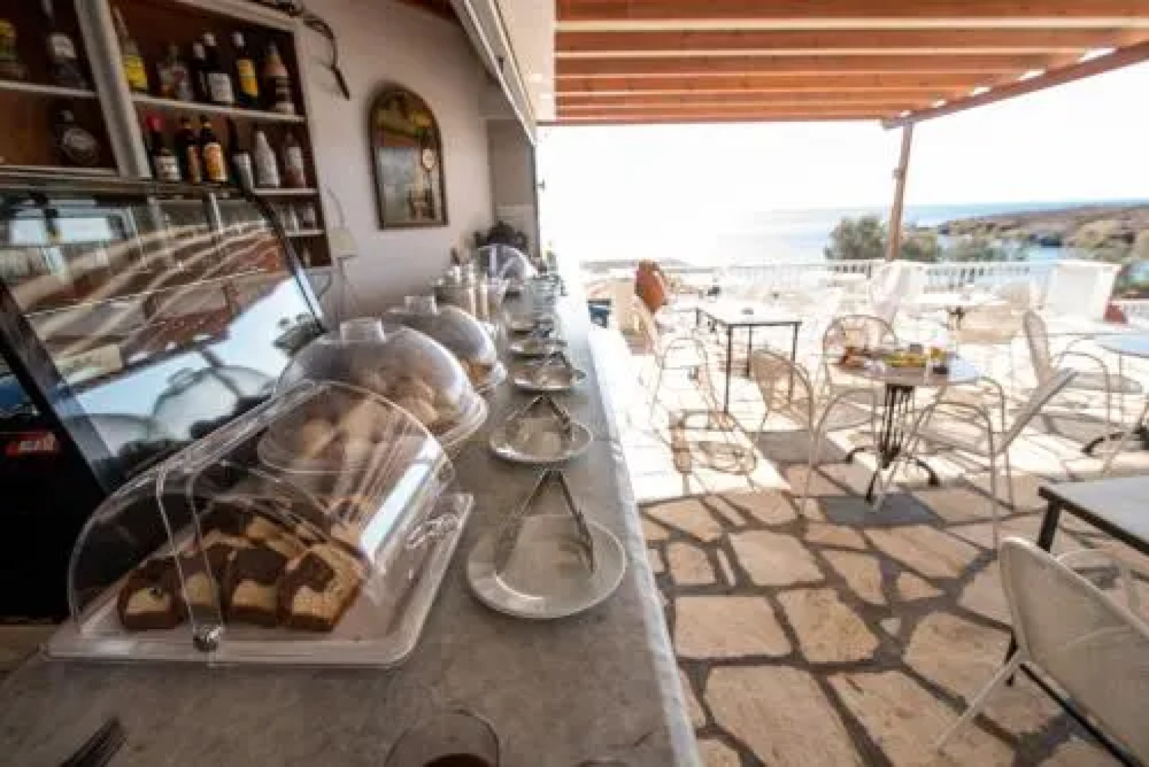 Agerino Studios & Apartments