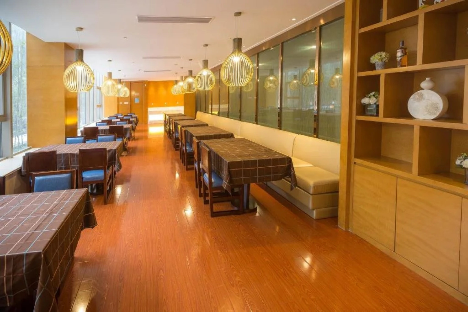 Zhenjiang Yinhong Business Boutique Hotel