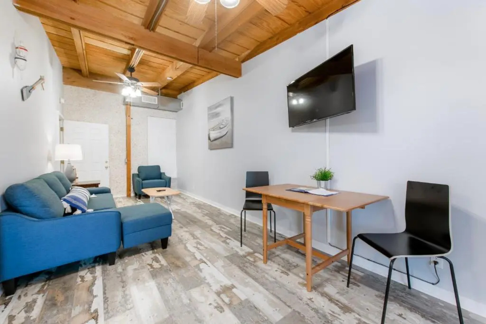 Dockside Inn of Darien