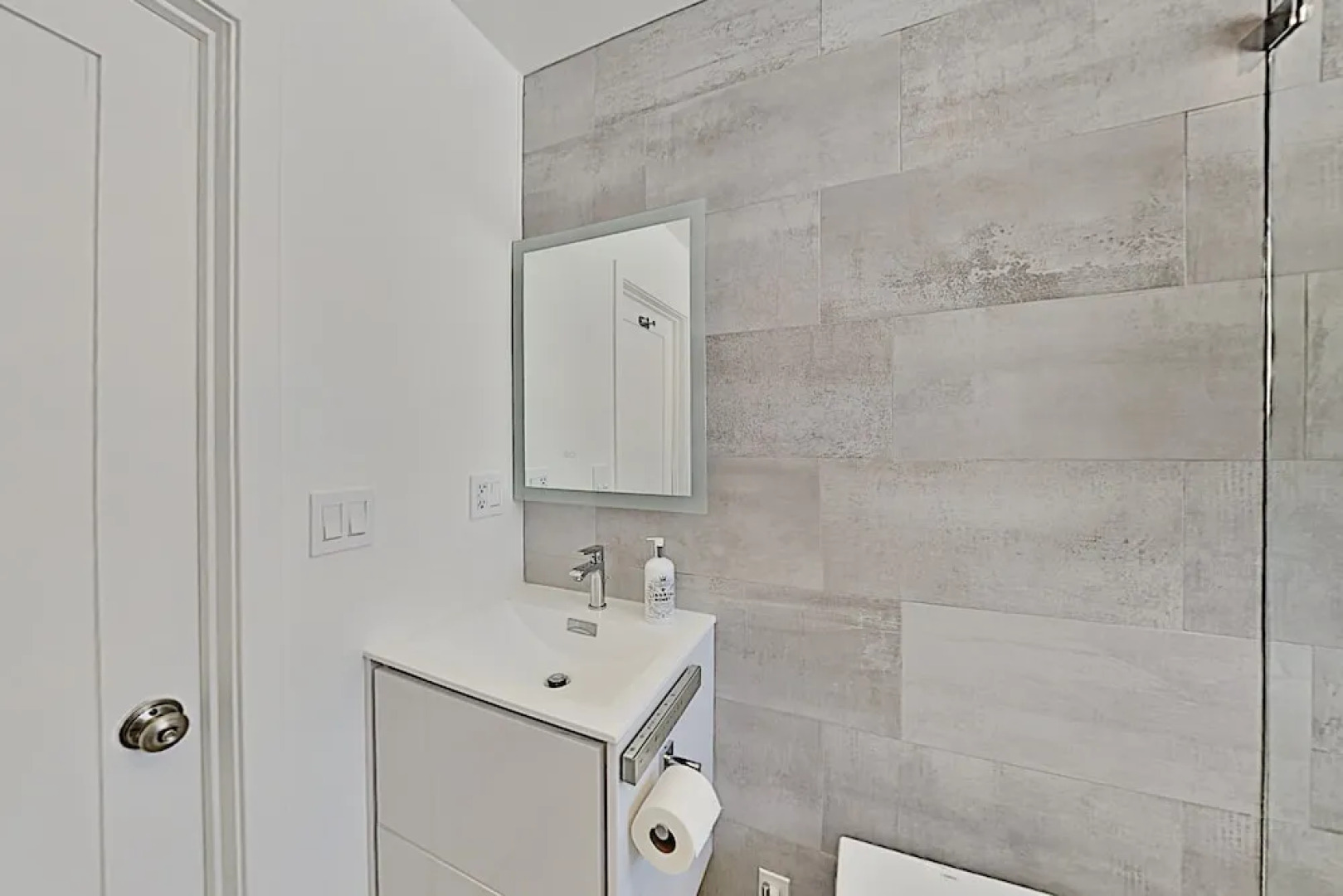 517sadam 3 Bedroom Home