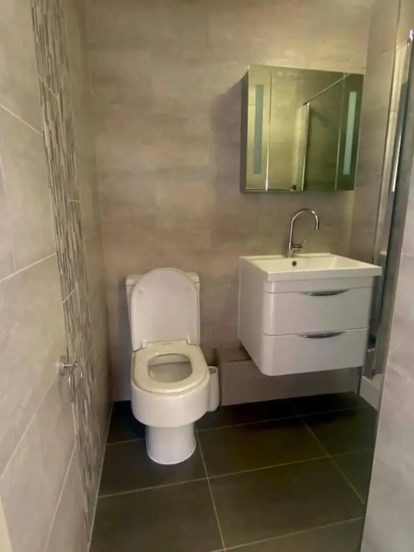 Impeccable 3-bed House in Thames Ditton