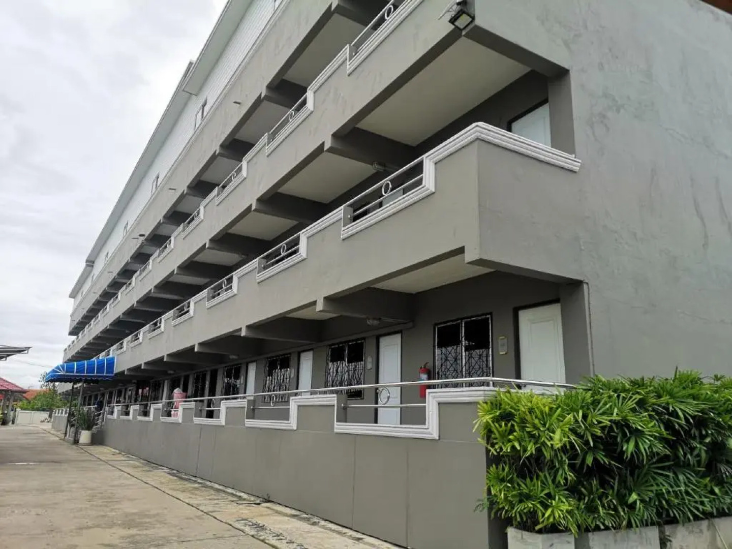 Capital O 75406 Hotel M Rojana