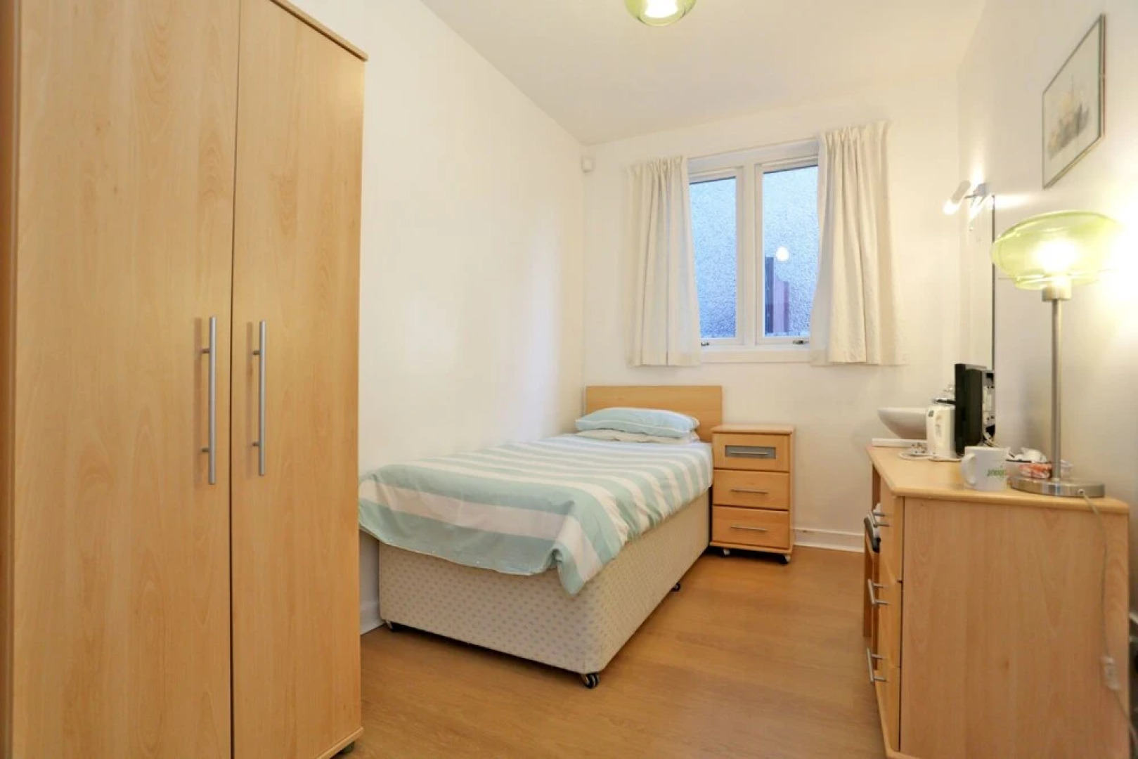 Lindhome Guest House Bed  Breakfast