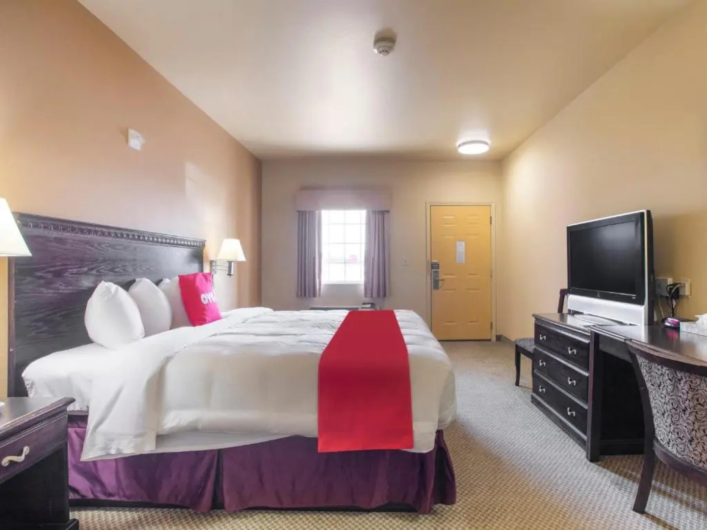 OYO Hotel Valley View TX, I-35