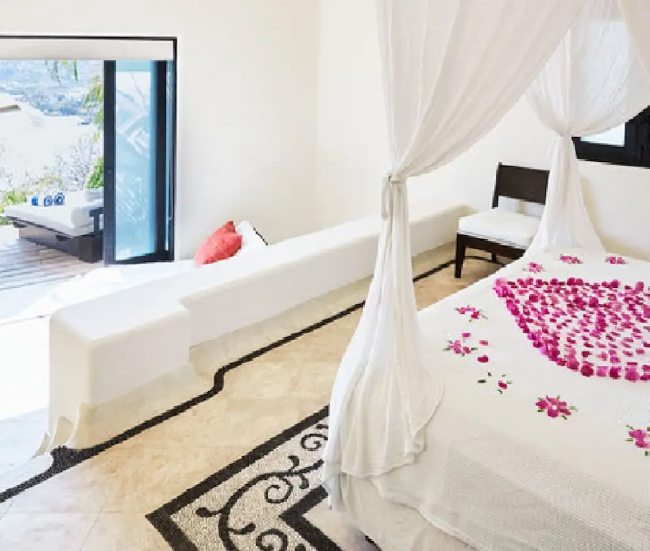 Tentaciones Hotel & Lounge Pool - Adults Only