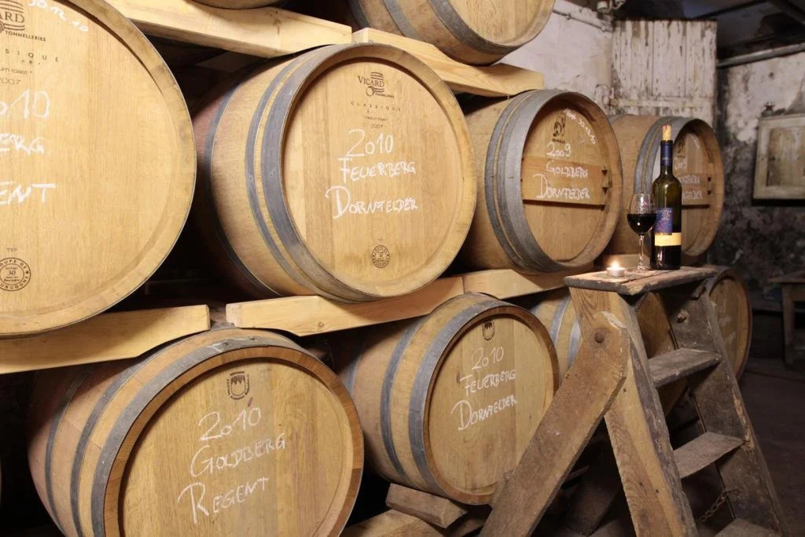 Weingut, Gästehaus und Kräuterhof