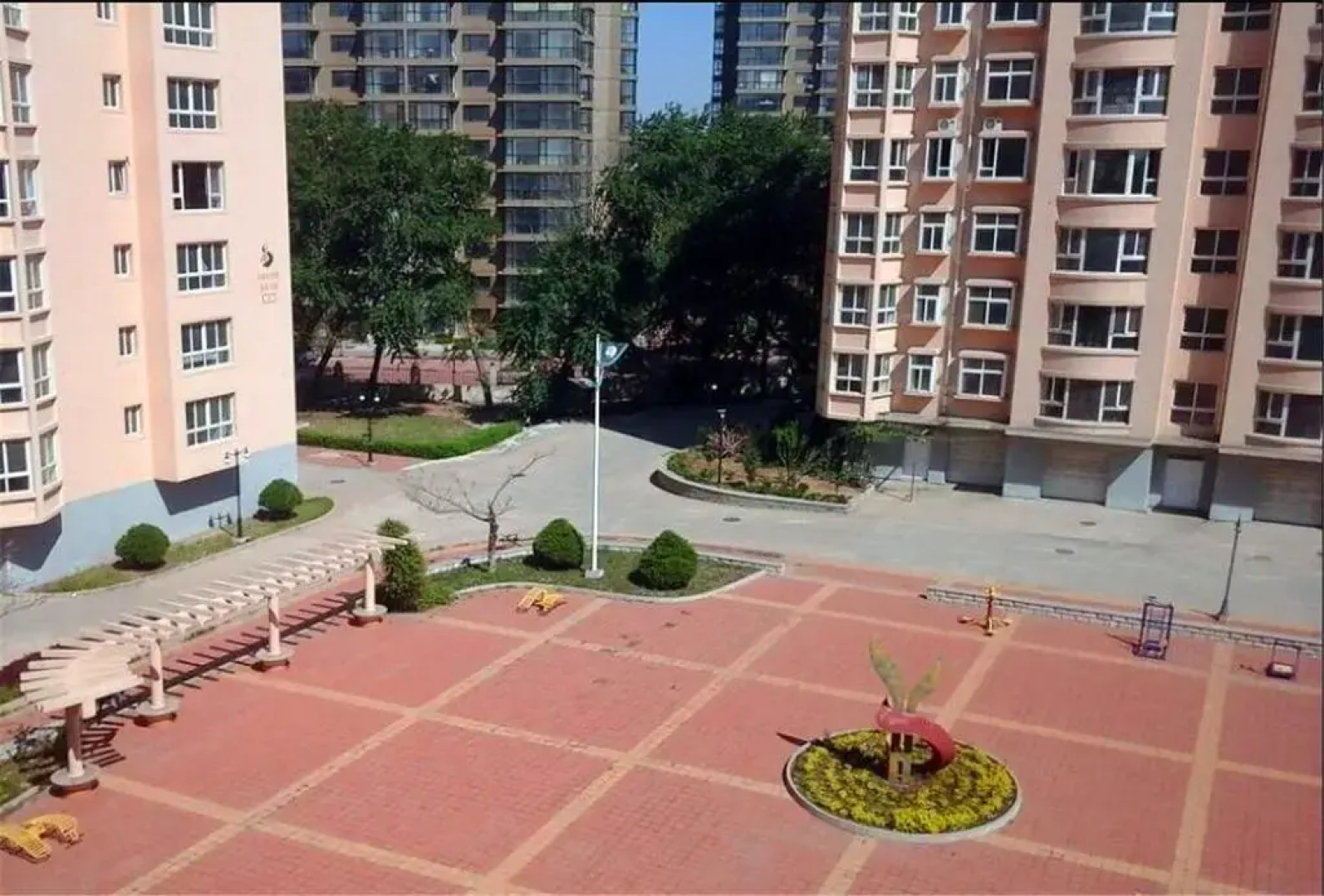 Xingcheng Xinyuan Family Hotel