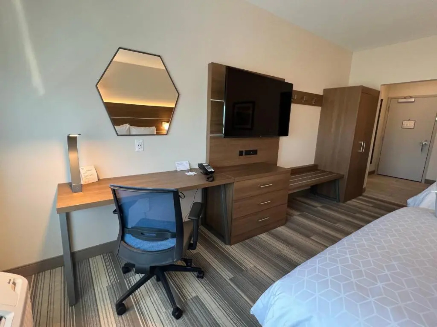 Holiday Inn Express and Suites Ukiah by IHG