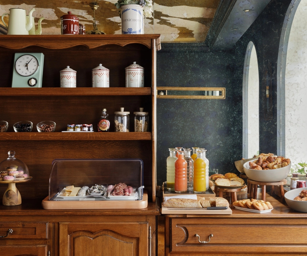 Alberts Hotel (ex Angely)