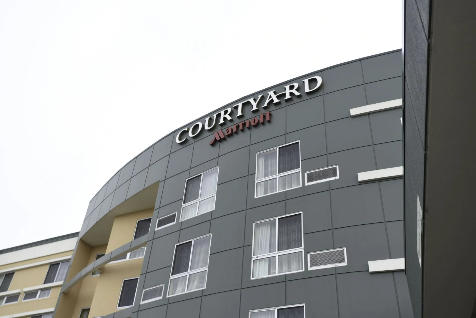 Courtyard by Marriott Evansville East