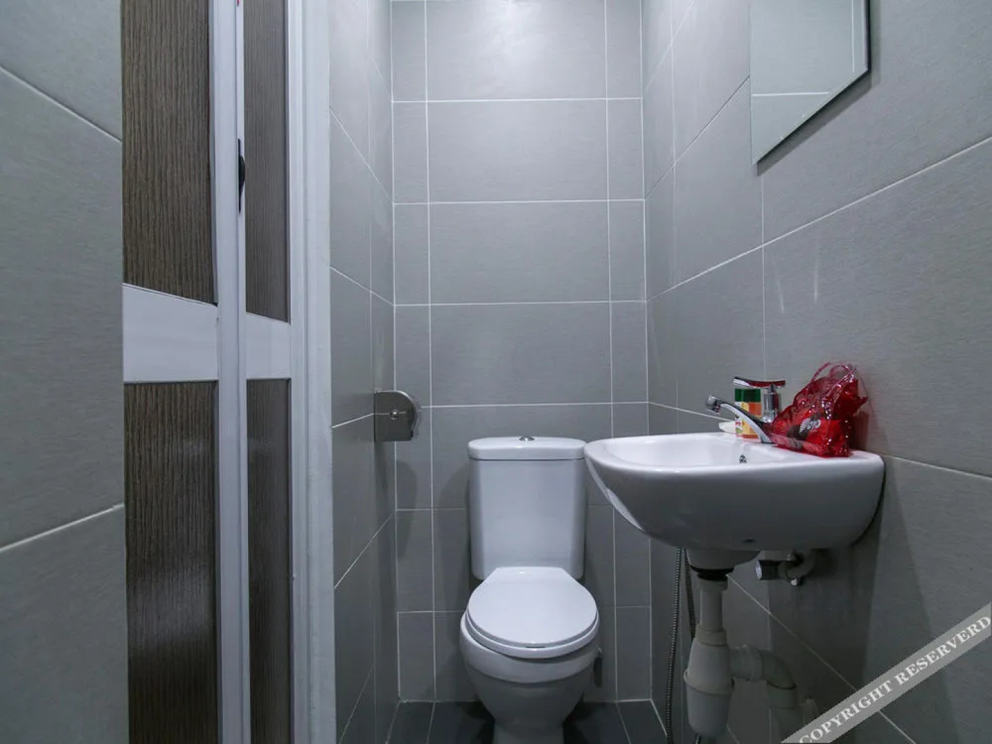 Colour Hotel by OYO Rooms