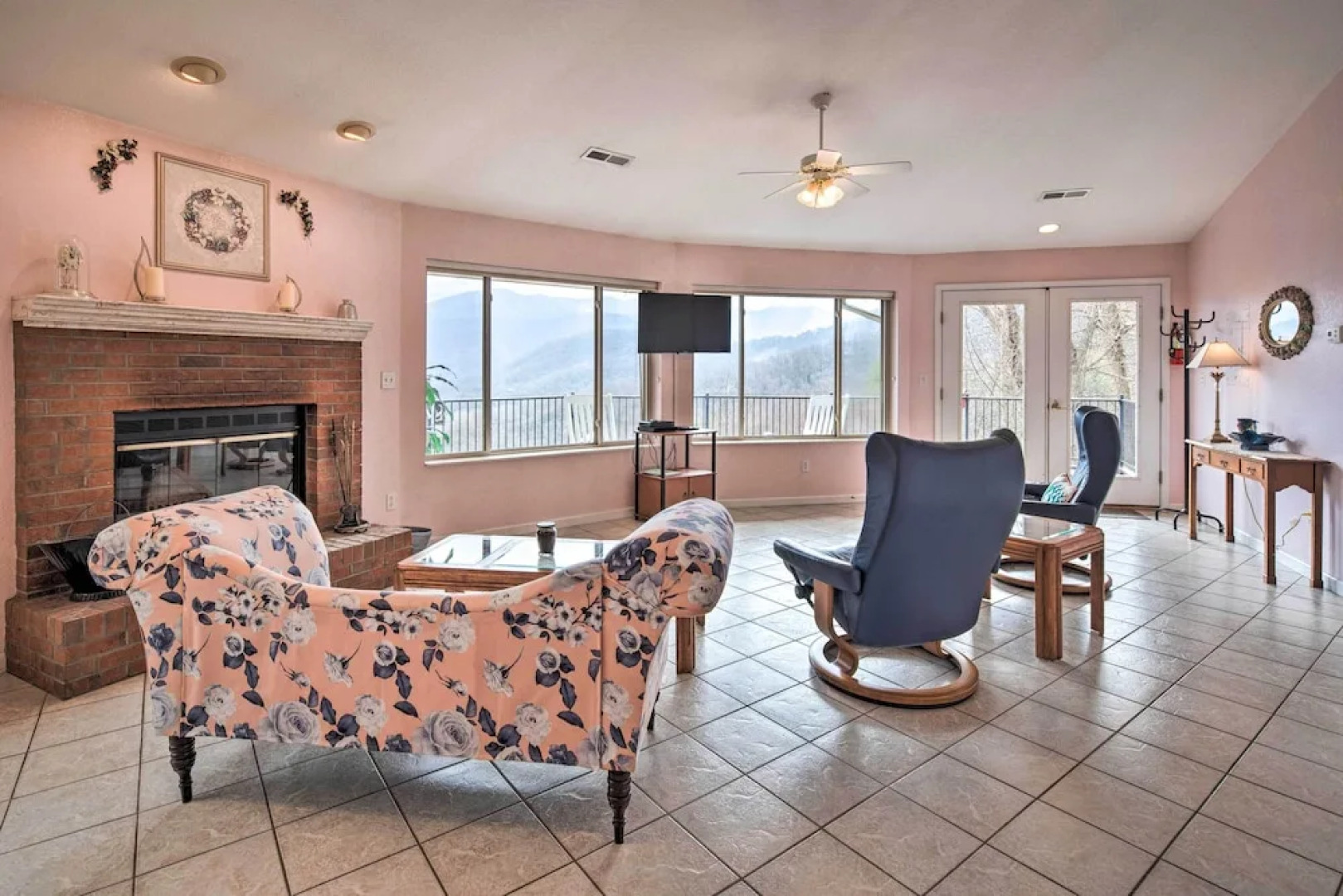 Charming Burnsville Apt w/ Mountain Views & Deck!