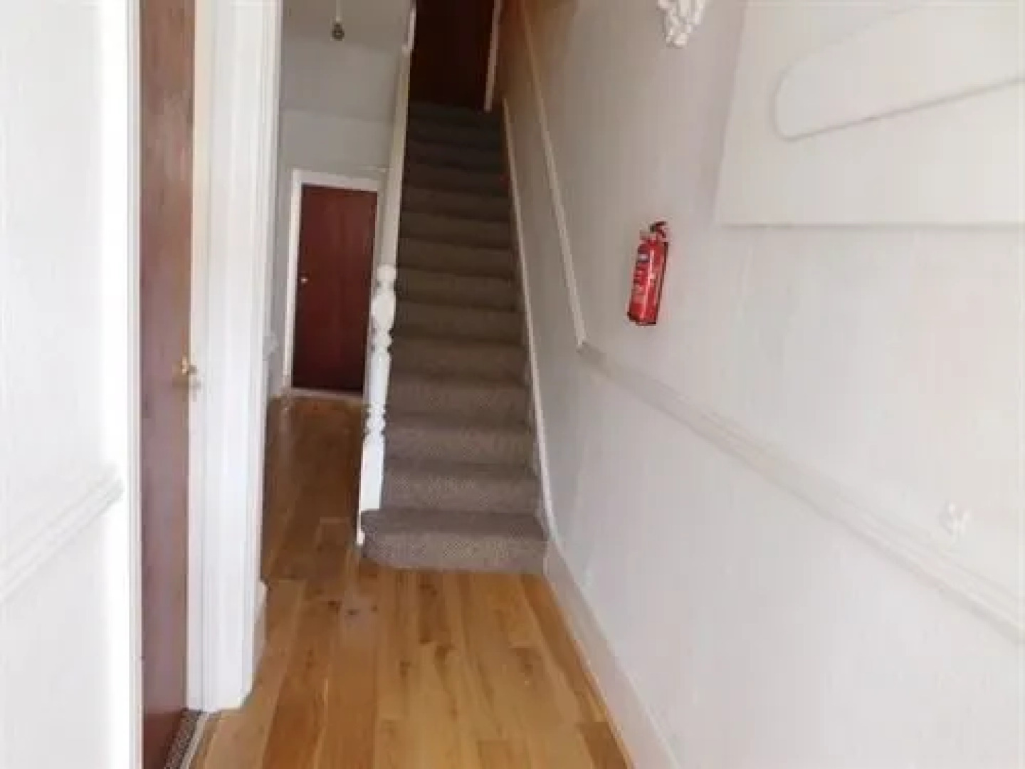 Spencer Inn Apartments