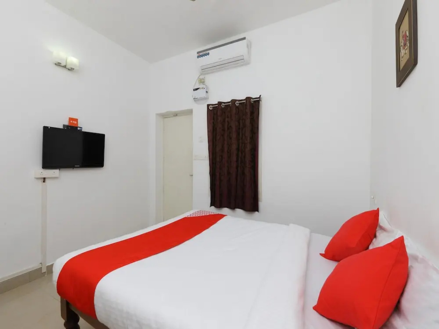 OYO 14440 Home Comfort 1BHK Near Auroville Beach