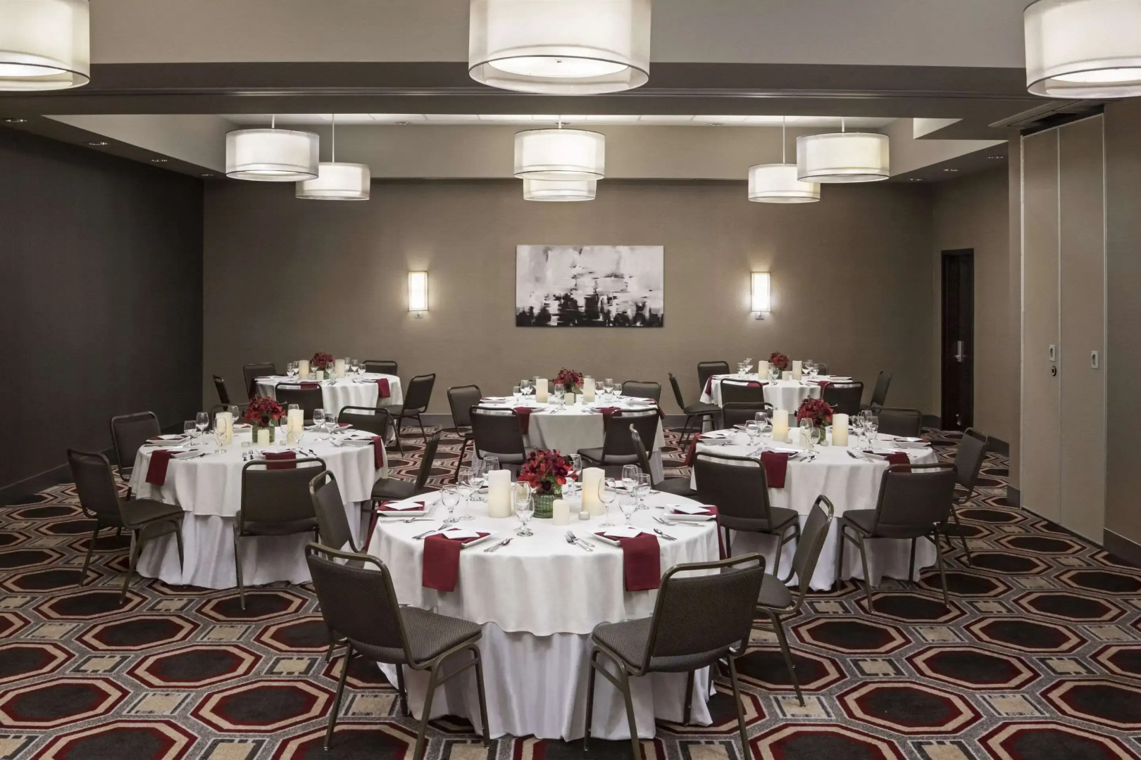 Cambria Hotel White Plains - Downtown