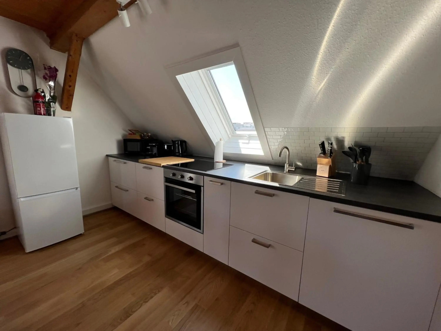 Wohlfühl Loft - Seenähe, Netflix, Boxspringbett, Küche