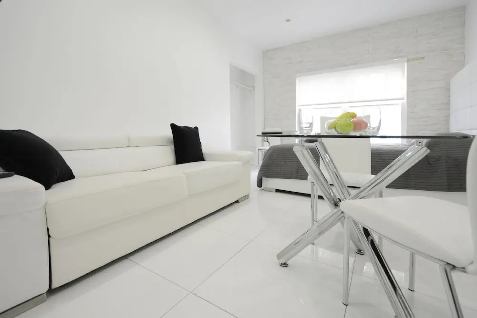 Lincoln Road Apartments