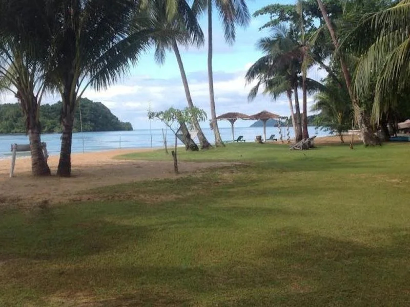 Holiday Beach Resort