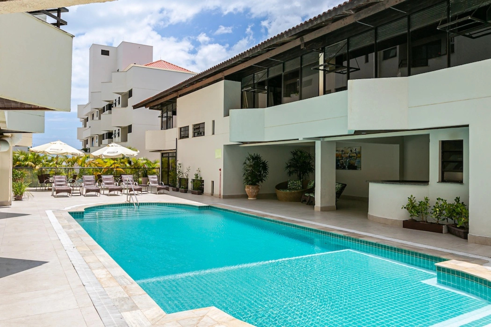 Paraíso Palace Hotel II e III