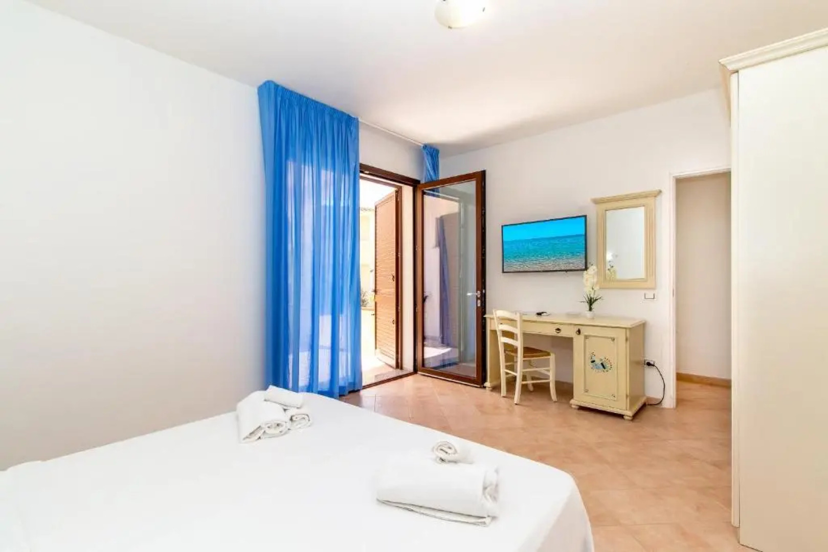 Отель Baia Delle Mimose