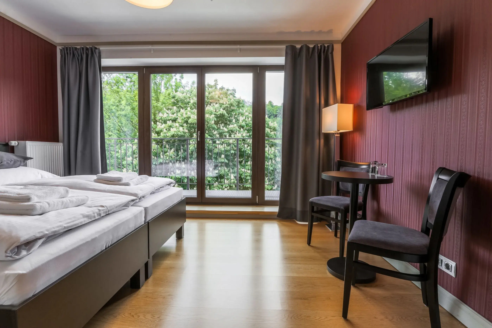 Hotel Mandat