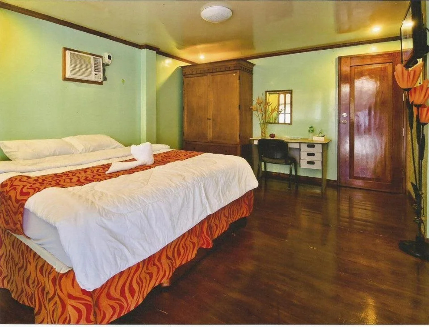 Puerto Vista Restaurant and Pension House