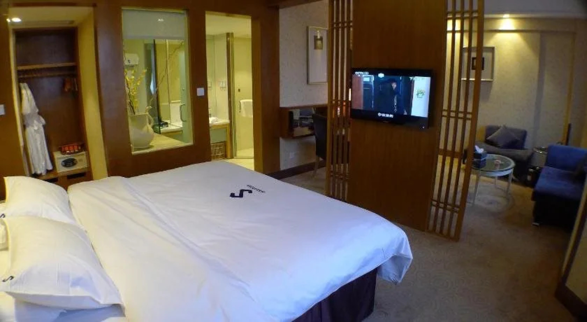 Rizhao Shang Yi Hong Yu Hotel