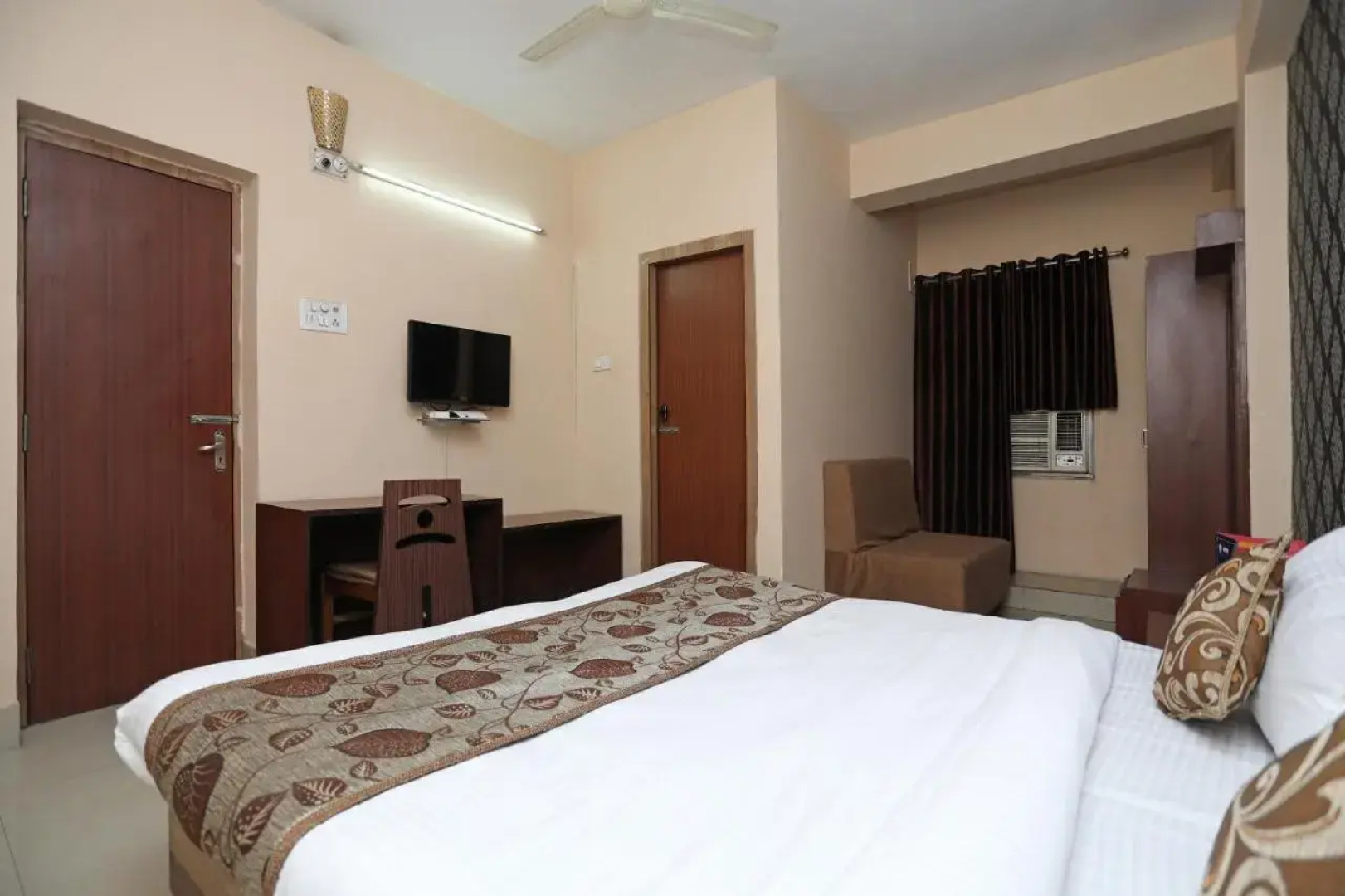 OYO Premium Station Road Ranchi