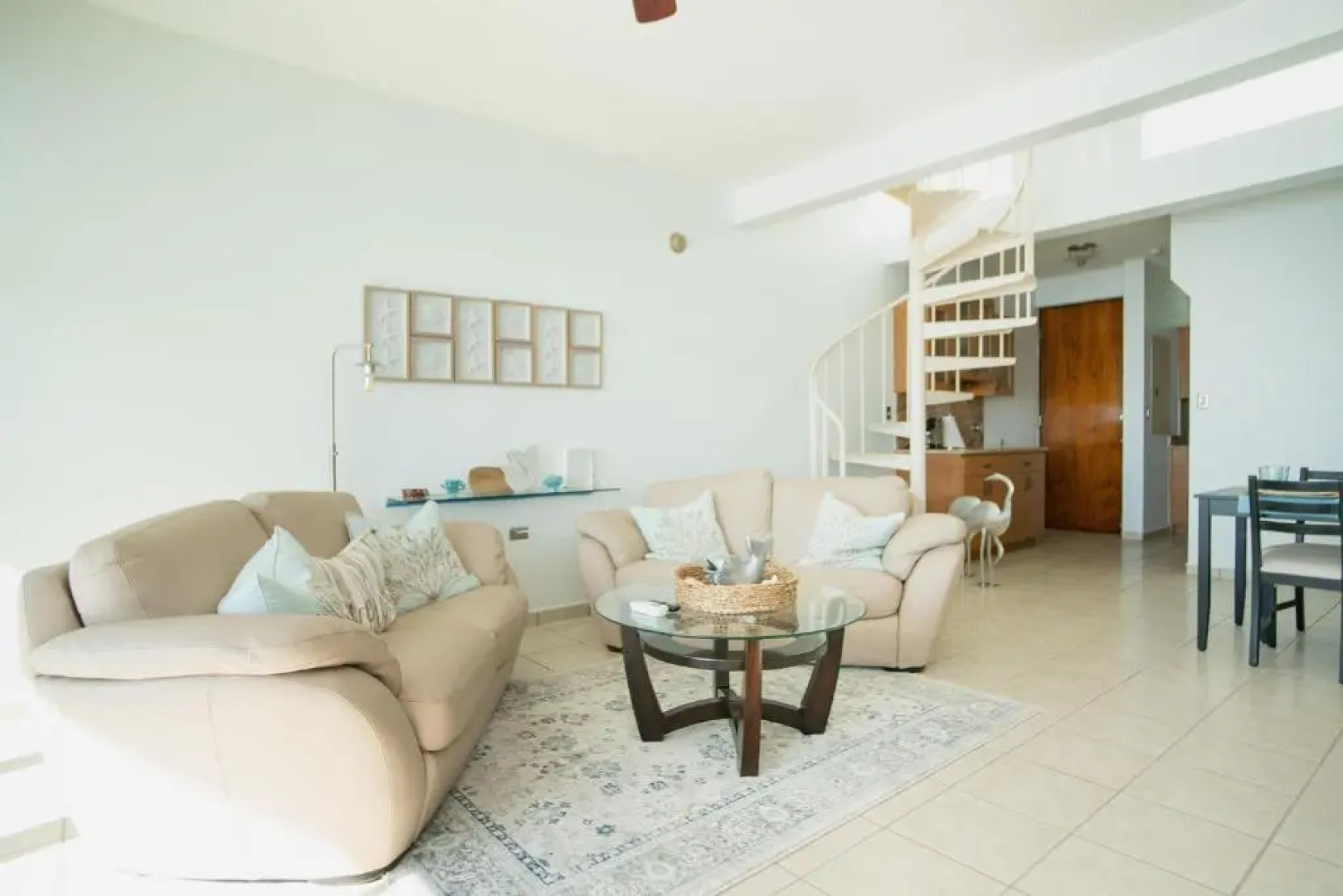 Beachfront Penthouse with Ocean and Sunset Views at Pelican Reef #703