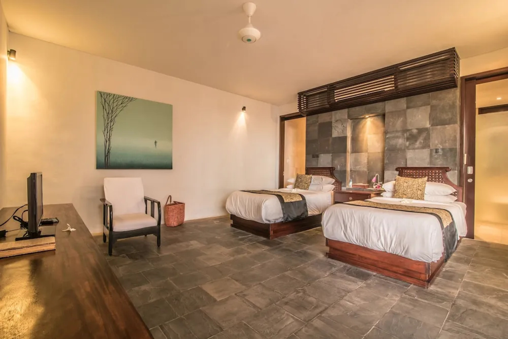 Absolute Cliff Front Pandawa Beach Villa