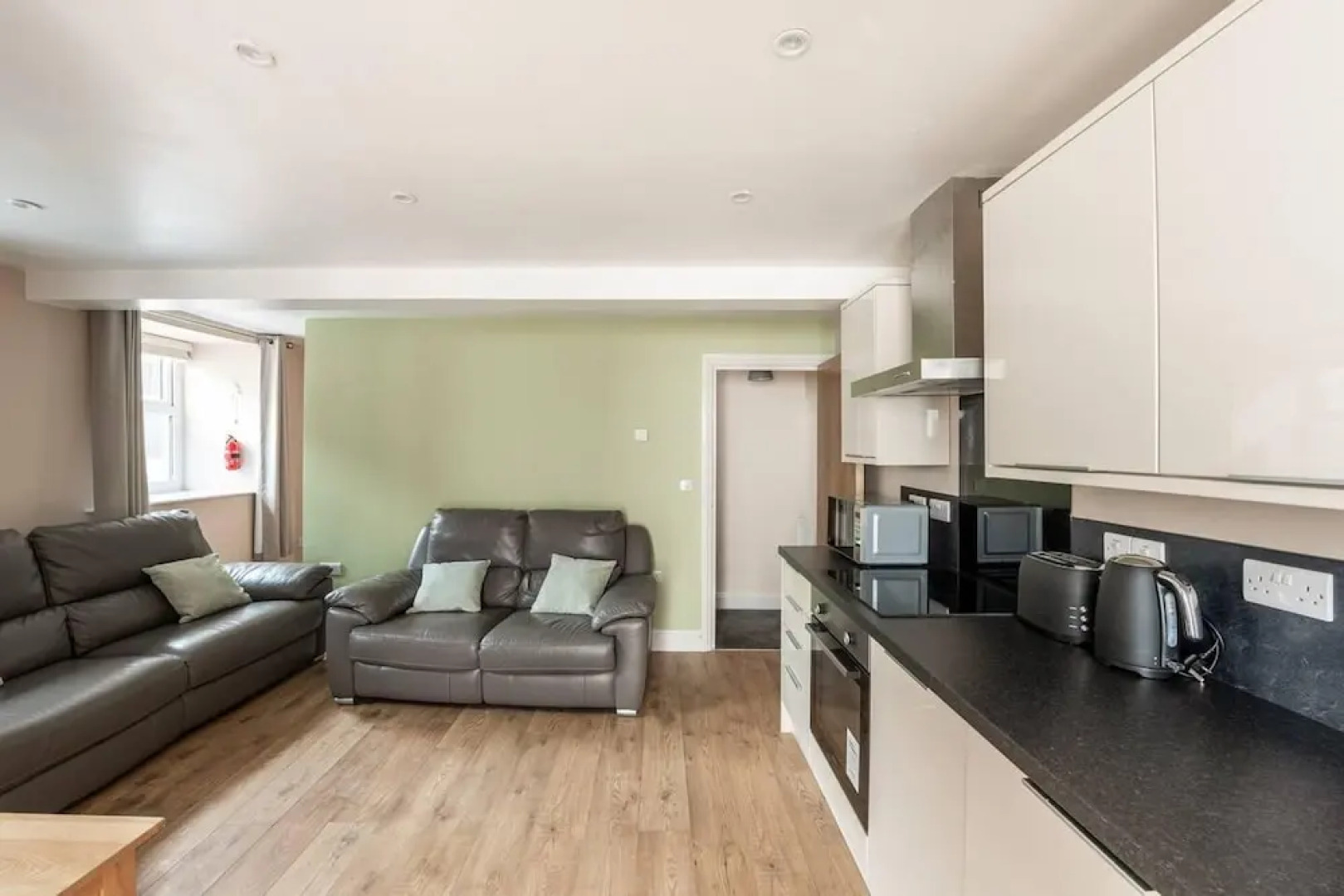 Beautiful 2-bed House in Egremont Milo's Place