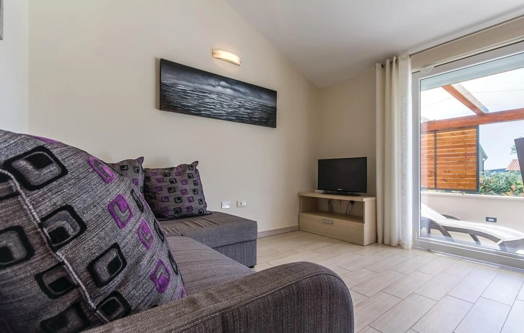 Beautiful Home in Pomer With Wifi and 2 Bedrooms