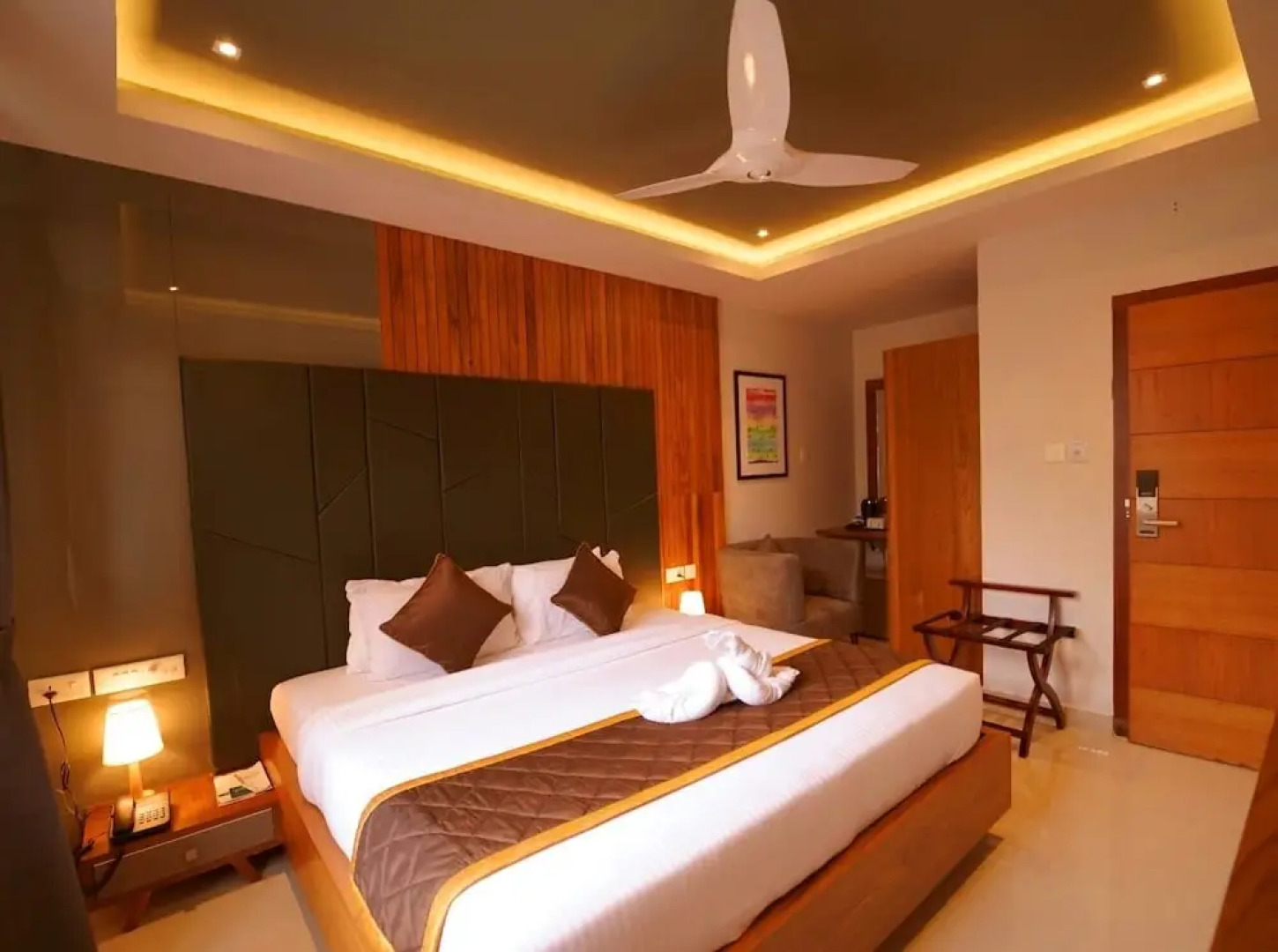 WithInn Hotel