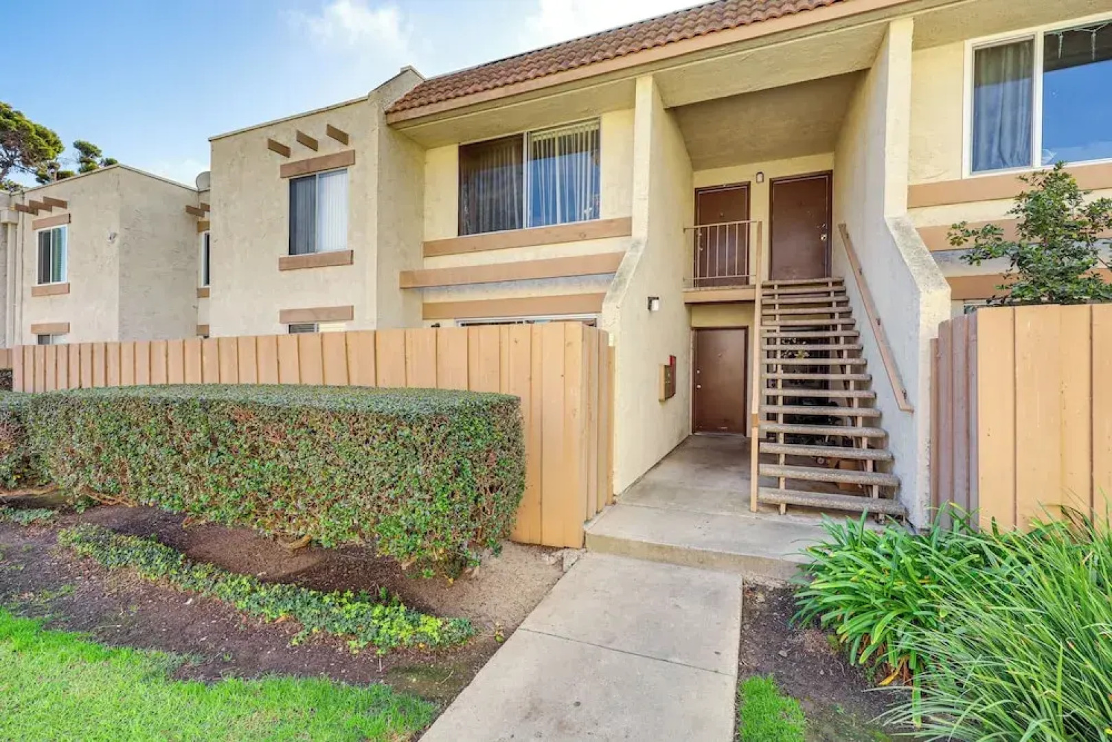 2 Mi to Beaches: Condo w/ Patio in Port Hueneme!