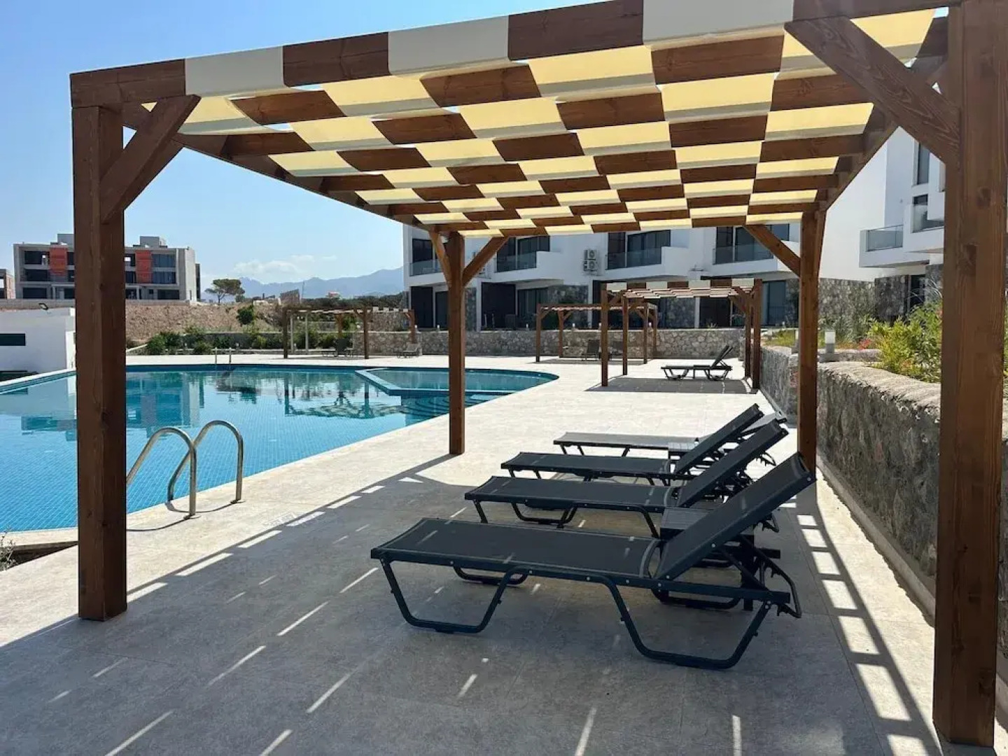 Wake Up by the Sea · Oceanfront Garden Retreat With Pool