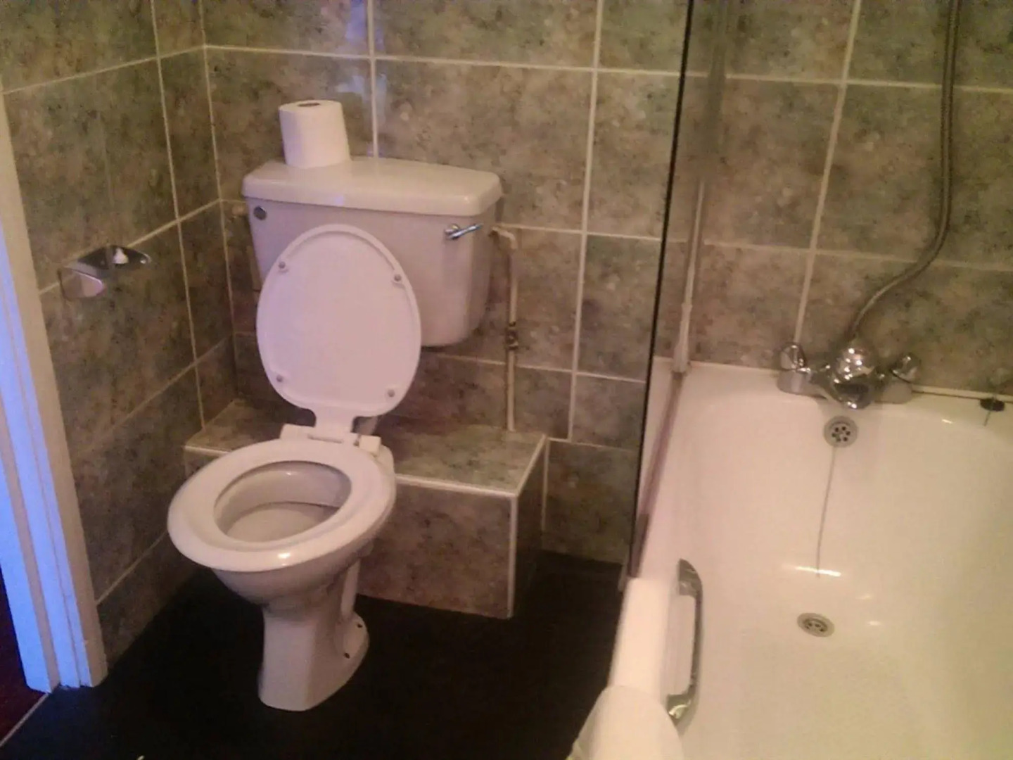 The Huddersfield Hotel