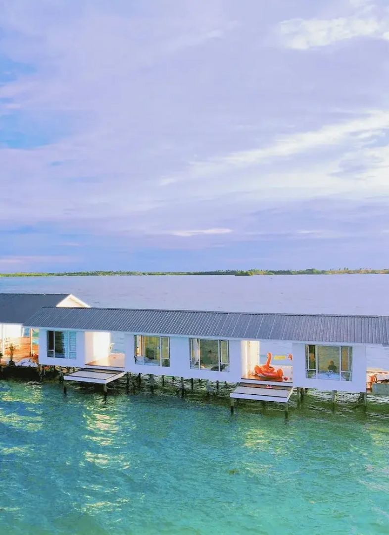 Bubblefish water villa