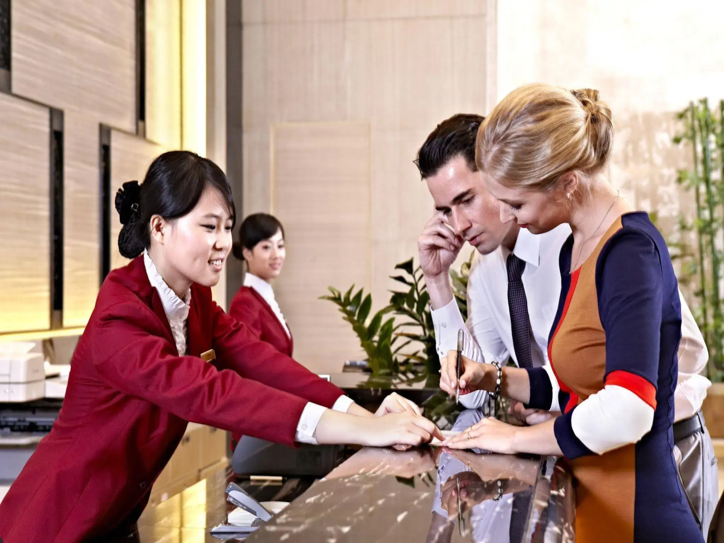 Guangzhou Pearl River International Hotel （Yijing Lu Metro Station）