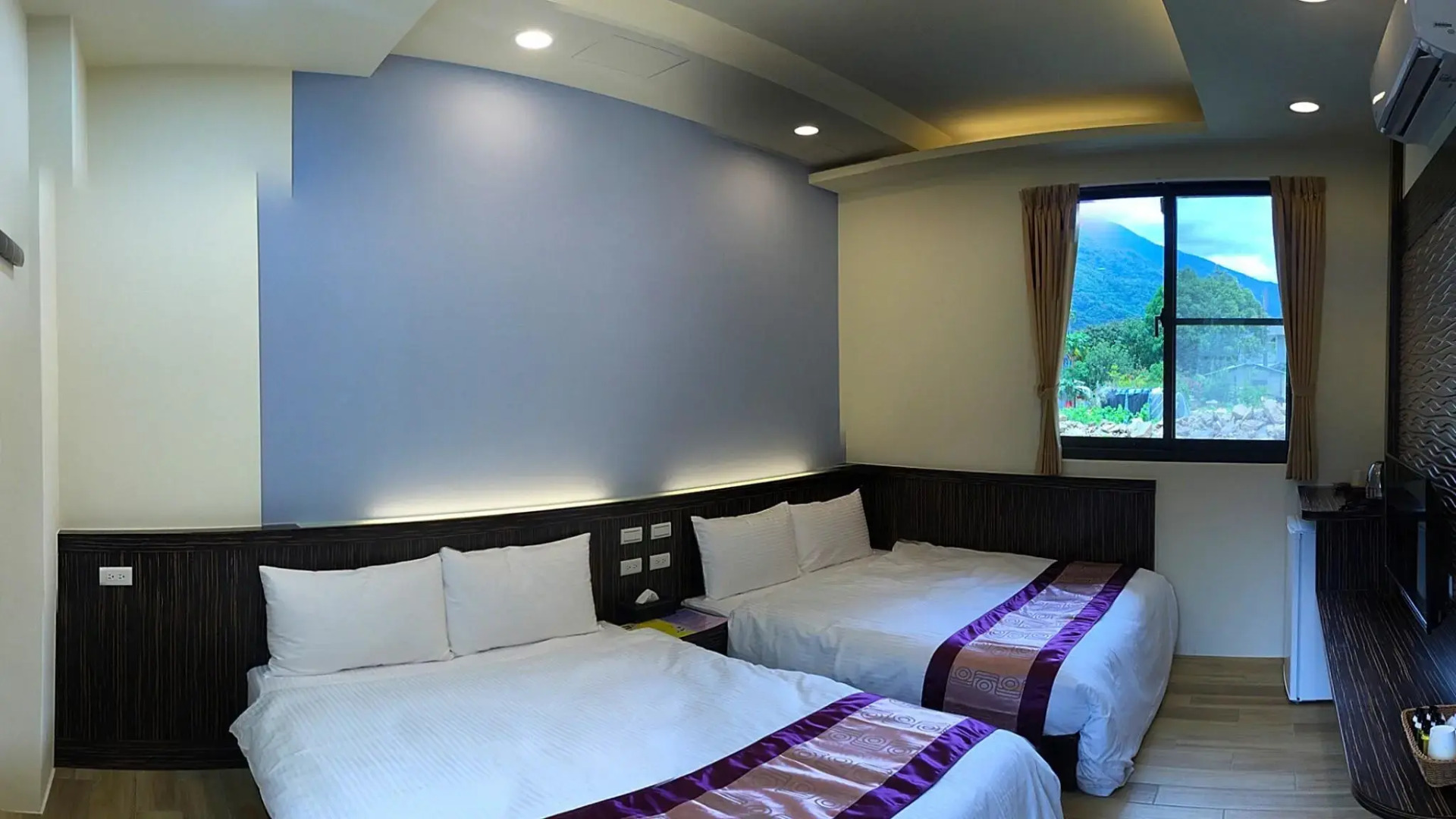 PULI GuanPu Fallsview Stay House