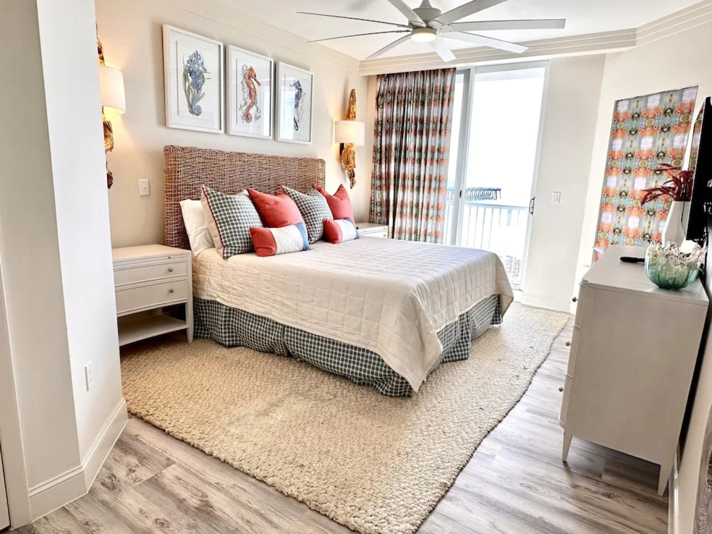 Sea Salt Villa 3 Bedroom Condo by RedAwning