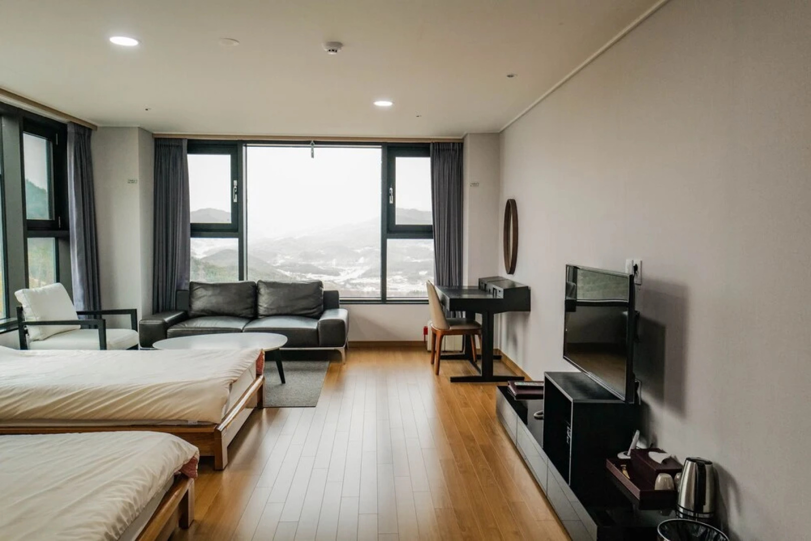 Sancheong Korean Medicine Family Hotel