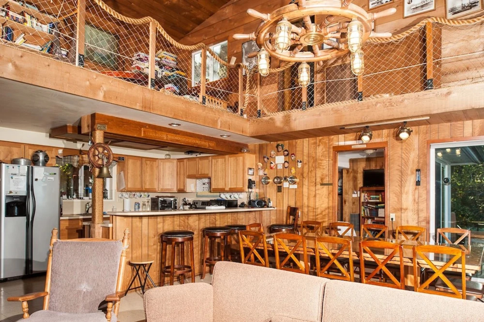 Crow's Nest by RedAwning