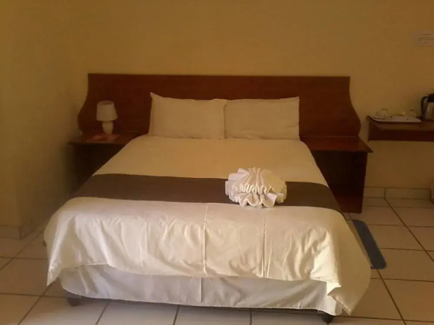 Qhwigaba Guest Lodge