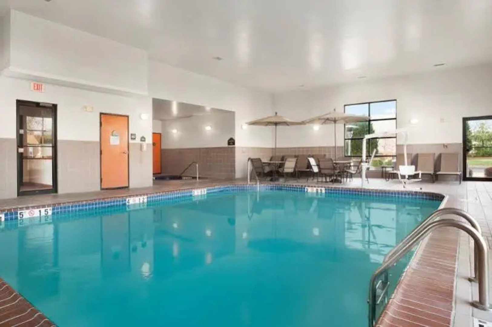 Wingate Vienna / Parkersburg