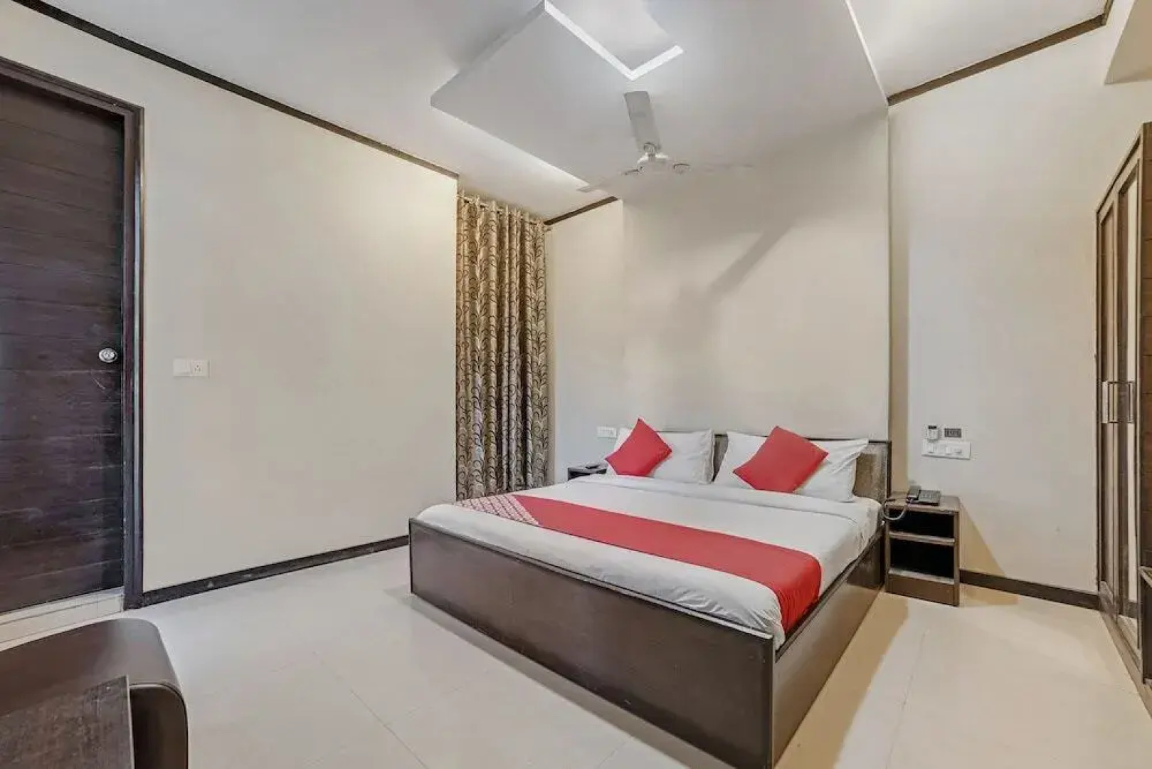 Wind Cross By OYO Rooms