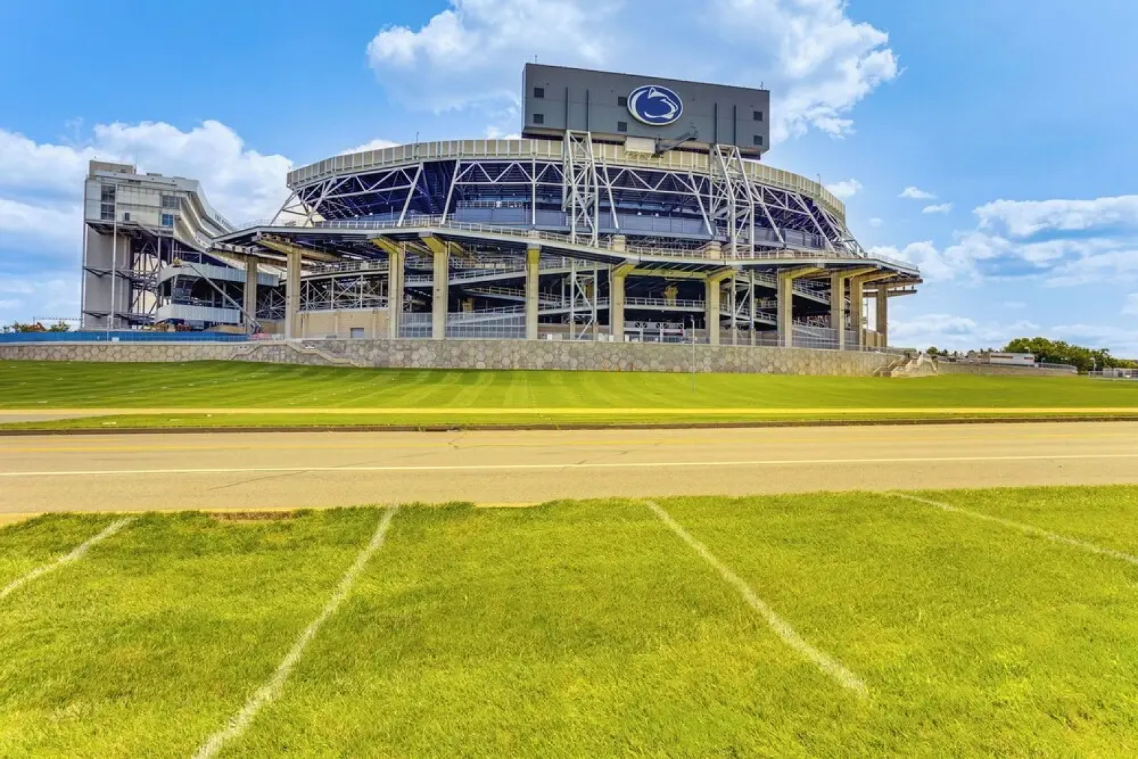 Home ~ 3 Mi to Penn State: Pets Welcome!