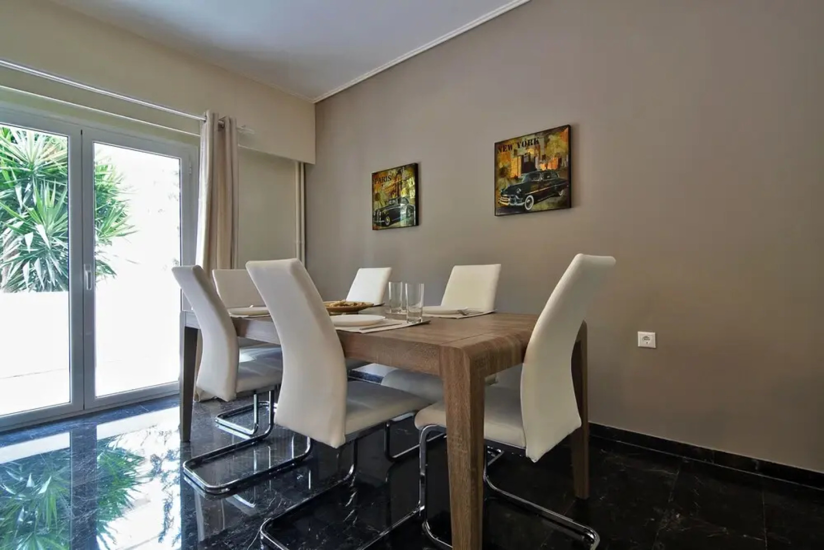 "Rolls Royce" elegant flat in P.Faliro district