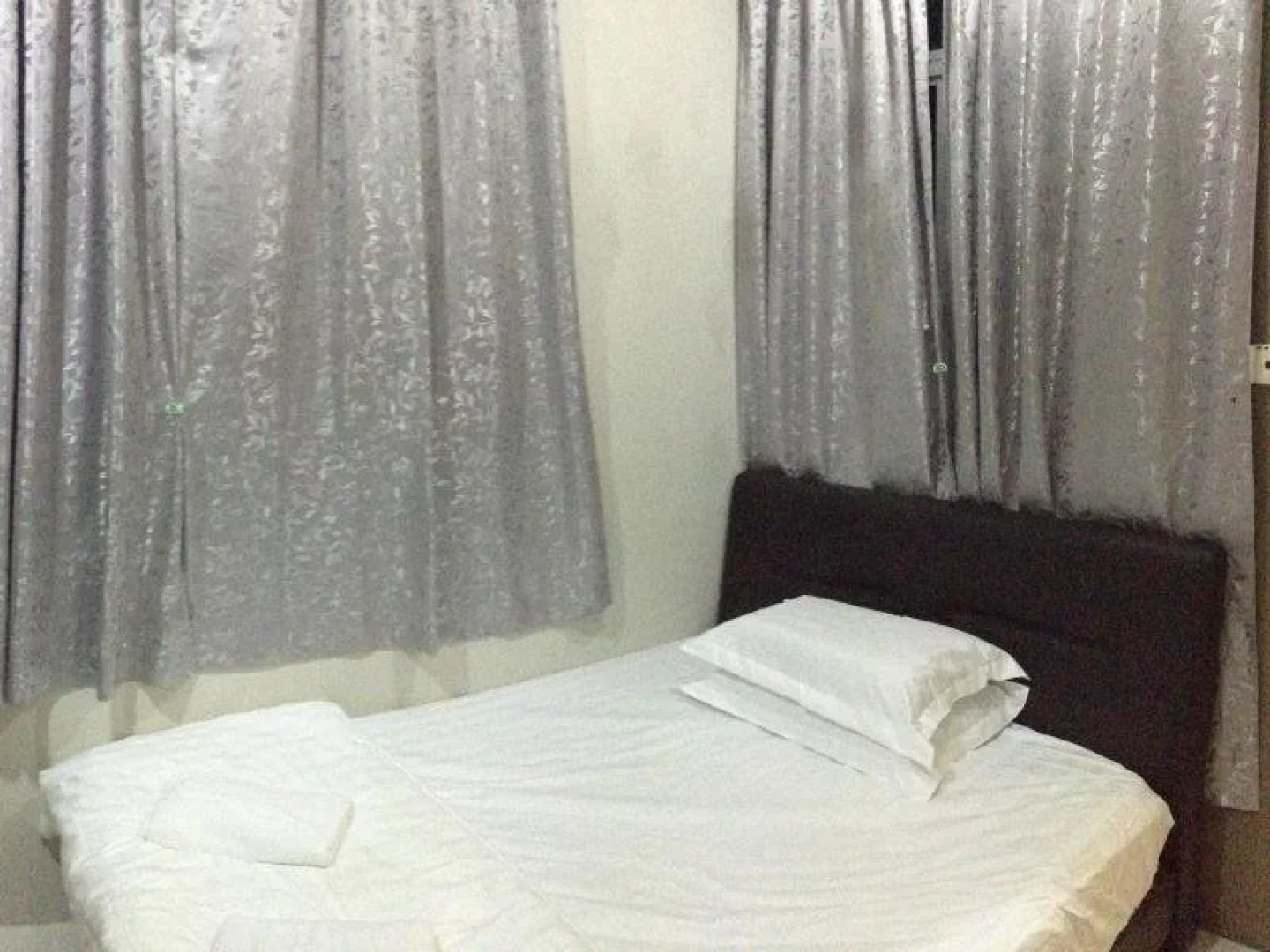 Anggun Beach Guest House Dungun